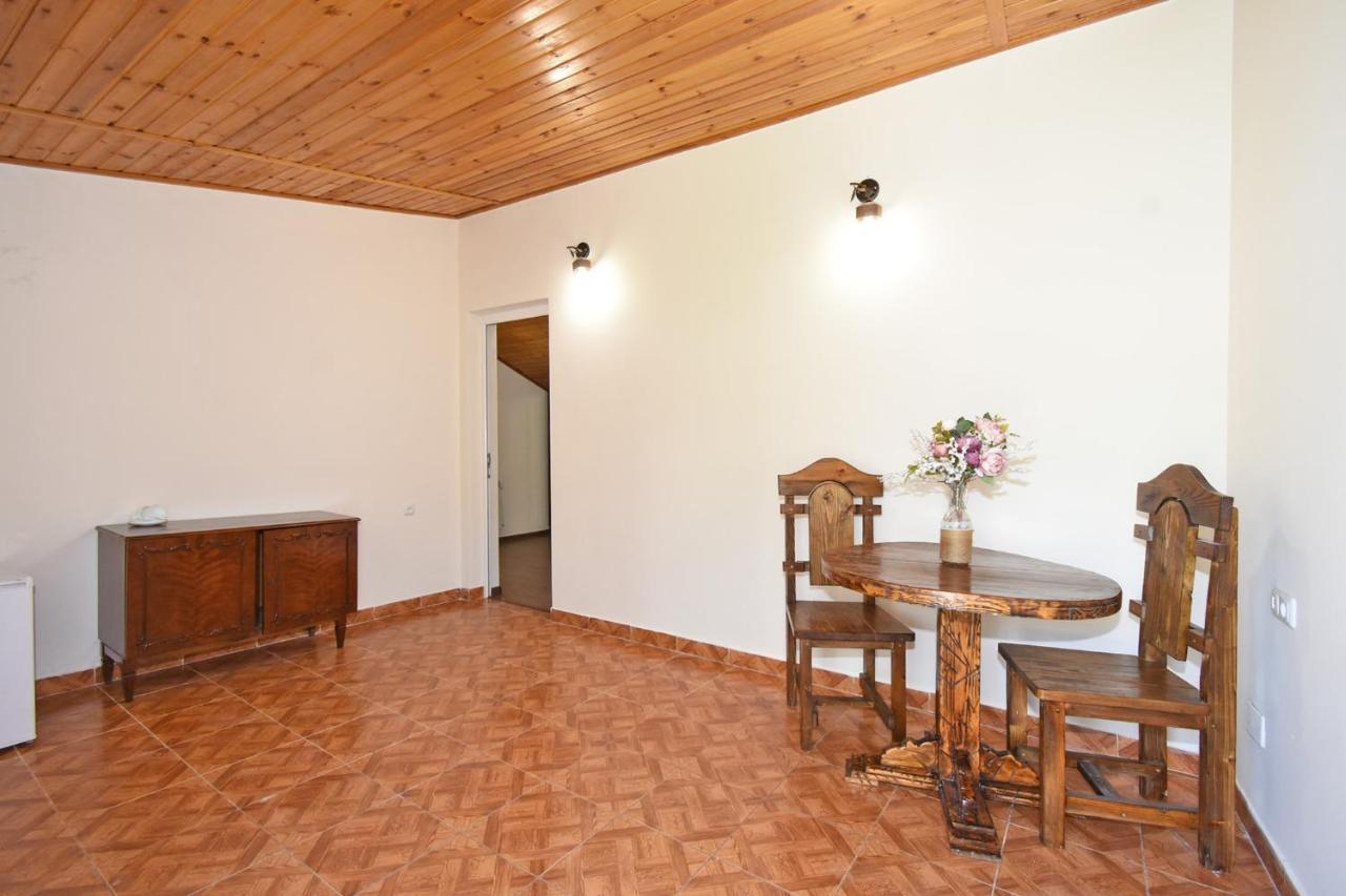 Forest Hills Erevan Exterior foto